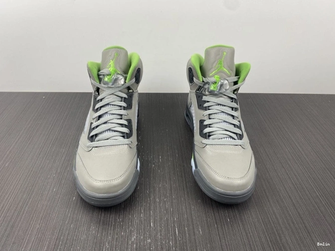 Bmlin 5 Jordan Retro (2022) Bean DM9014-003 Green 0825